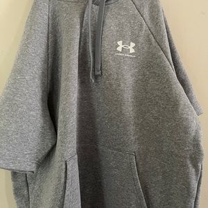 Men’s  Under Armor short sleeve fleece hoodie